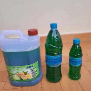 Alona Quality Detergent liquid soap 1.5 with lemon flavor.