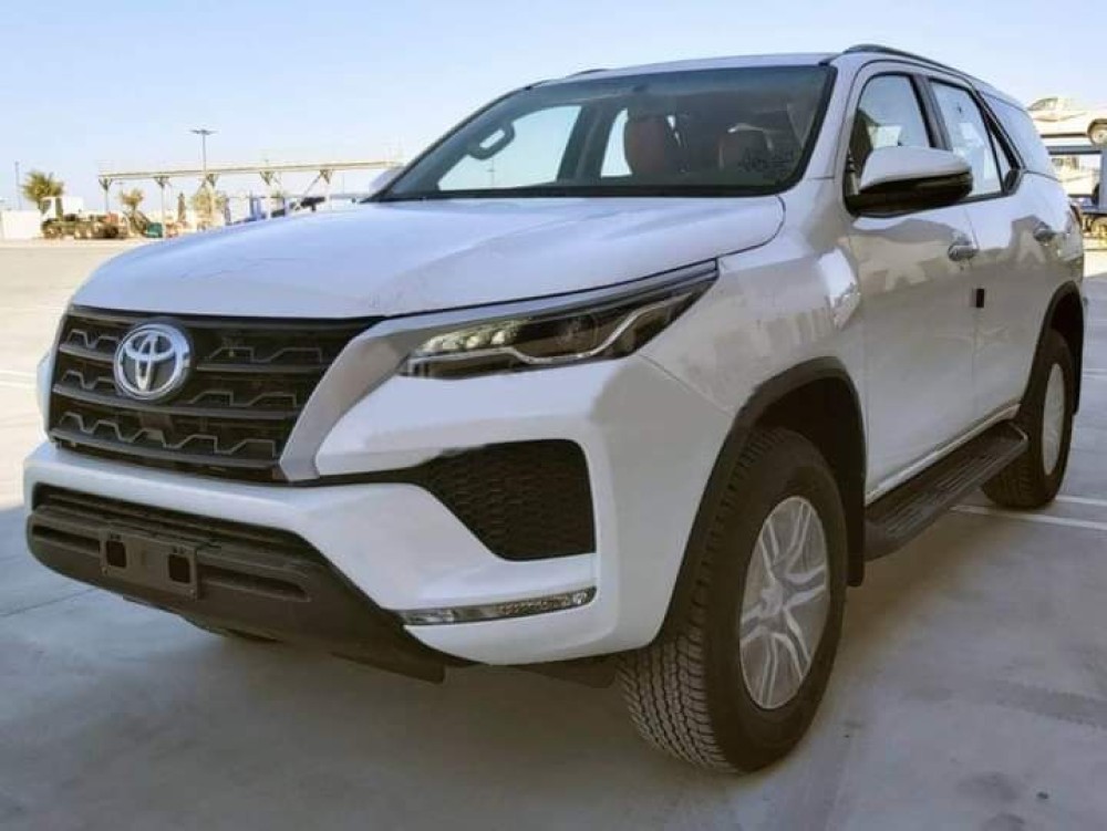 Toyota fortuner 2021