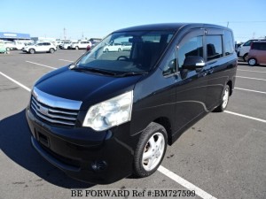 2011 TOYOTA NOAH X