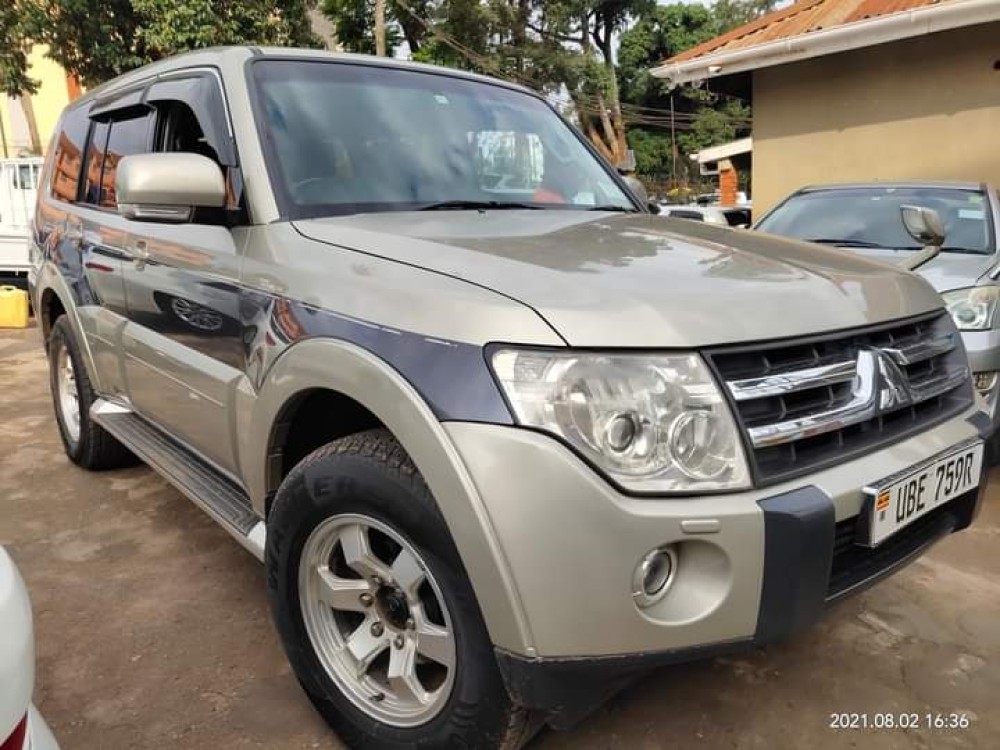 Mitsubish pajero UBE petrol engine, 2007 Model