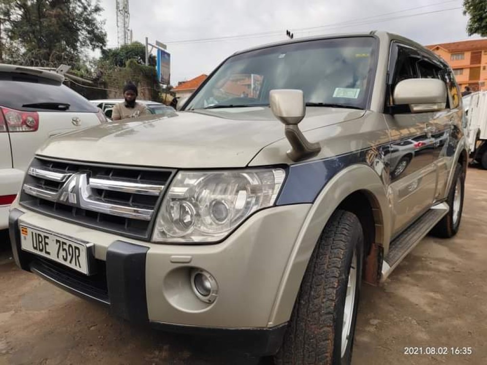 Mitsubish pajero UBE petrol engine, 2007 Model