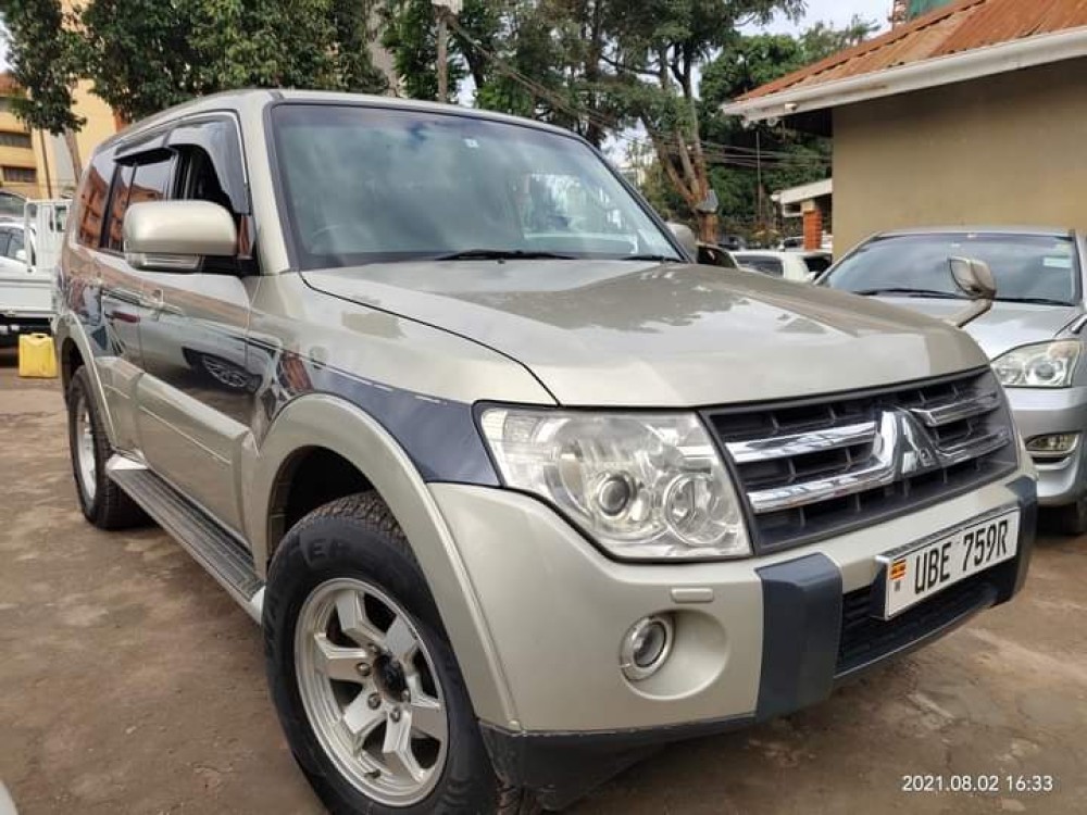 Mitsubish pajero UBE petrol engine, 2007 Model