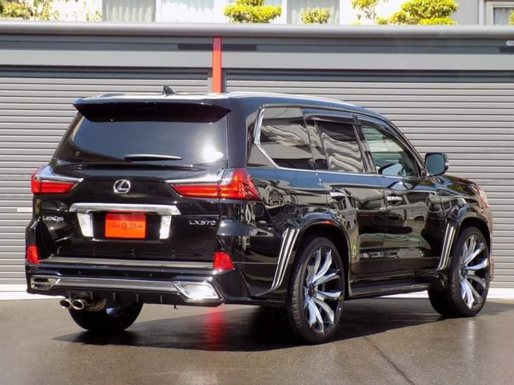 Lexus LX 570