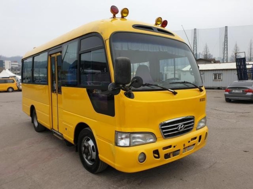 2005 Hyundai County 25 Seats