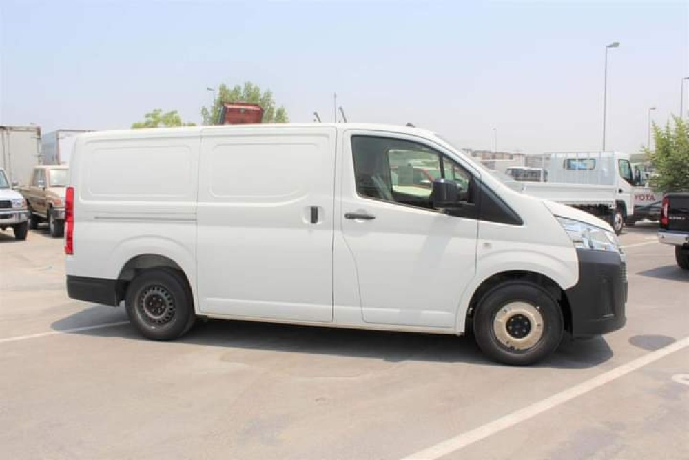 TOYOTA HIACE VAN 2020 2.8L DIESEL