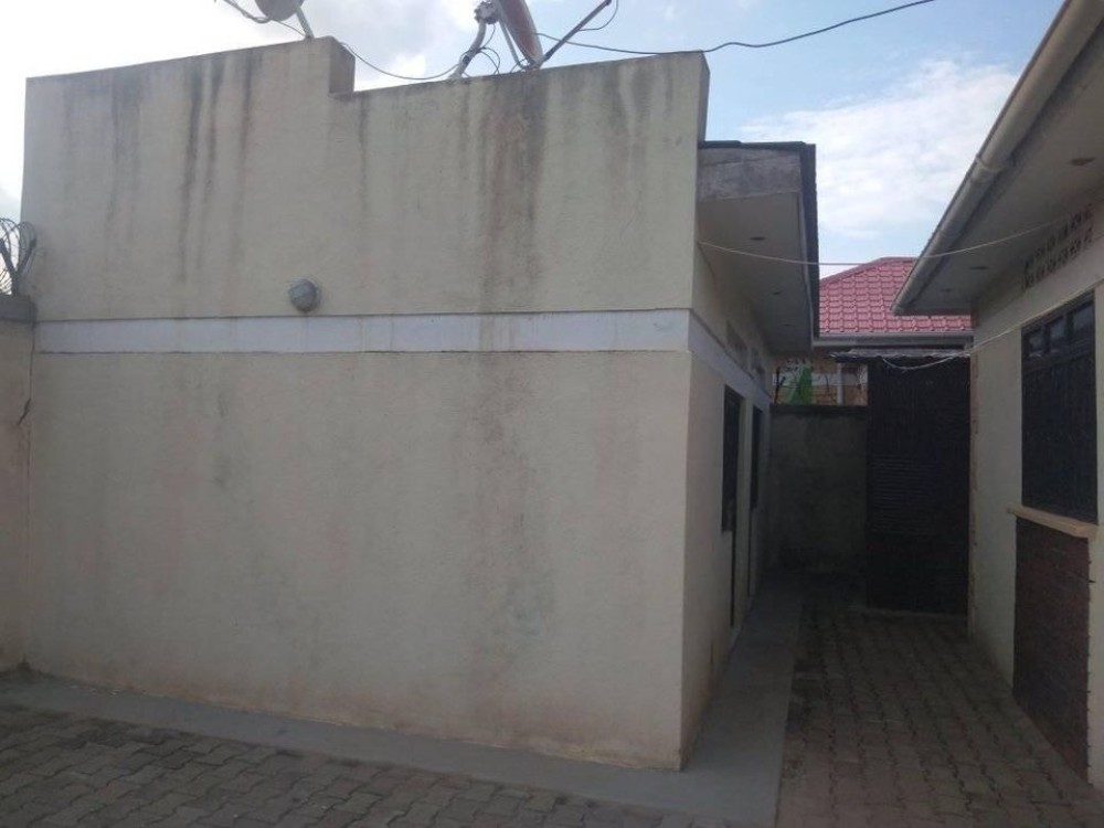 One bedroom for rent in Juba na bari thonpping area