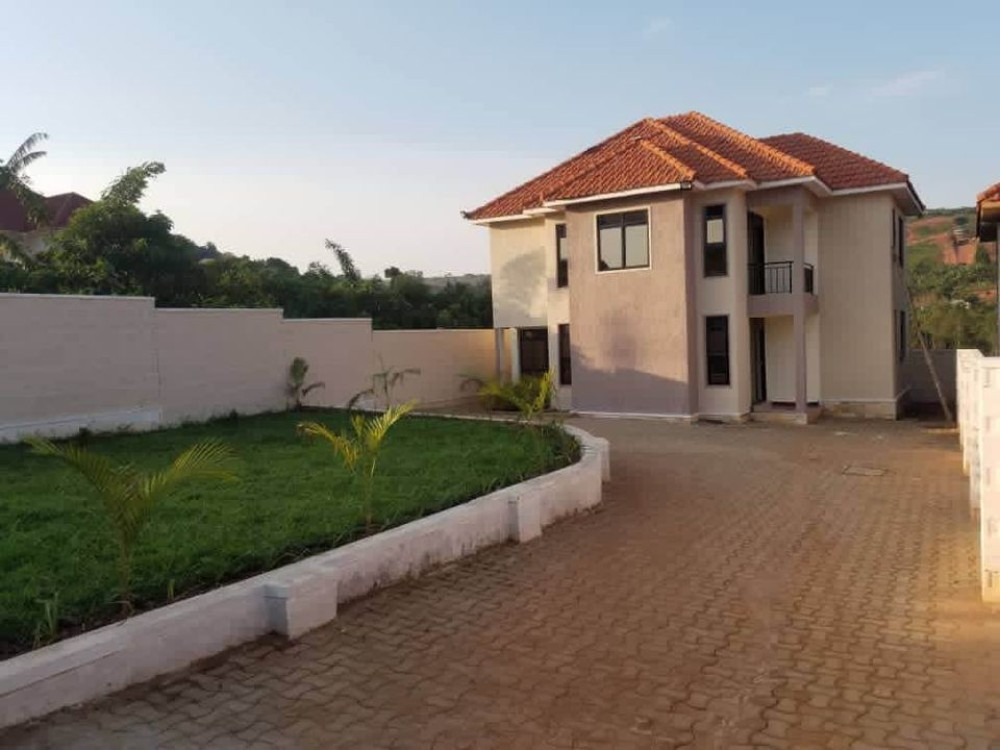 Brand new house for sale located at kitende entebbe