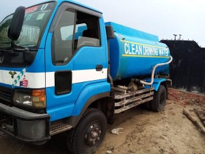 isuzu truck water tank