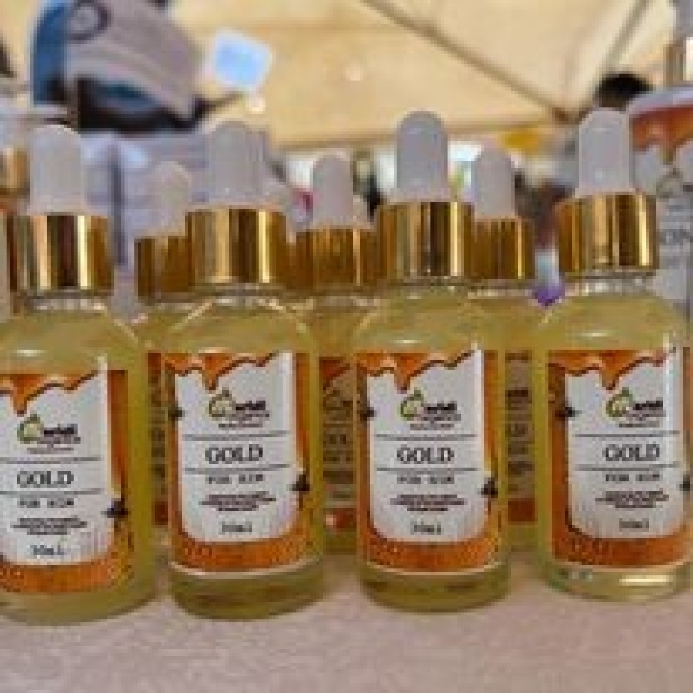 Gold oil for men inspired by the Baka people of South Sudan. 30ml