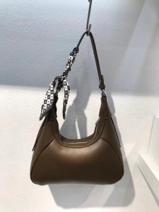 brown Hand Bag for ladies located in Gudele Gurrie road for more information about the bags contact betty on 0928 253628